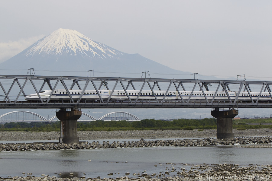 ドクターイエローと富士山を撮りたくて…_e0112910_21305261.jpg