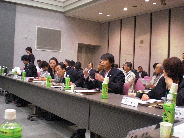 ちいさな企業未来会議 ちいさな企業が 日本を変える 地方会議 京都府京都市開催 に行ってきました 京都青年中央会ｃａｐブログ