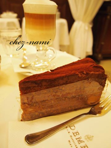 DEMEL、アンナトルテ、、昔の記憶_a0157935_242642.jpg