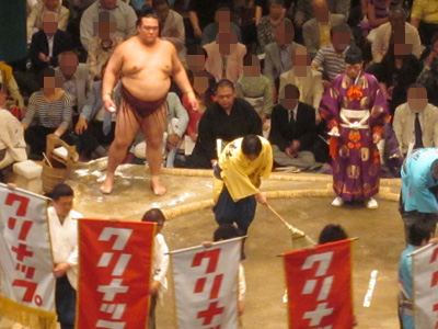 2012年夏場所・千秋楽(5/20)@国技館・怒涛の観戦記_f0143445_0211315.jpg