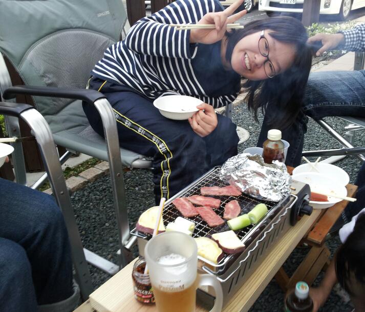 ＧＷ初日。ＢＢＱもどき。　炭をおこさなくていいなんてステキ。_d0141047_9373211.jpg