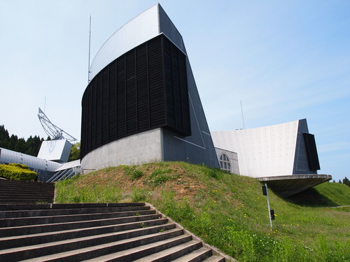 能登島ガラス美術館アプローチ_b0161372_11472127.jpg