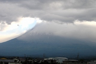 花・鼻＆今日の富士山_a0167836_17402718.jpg