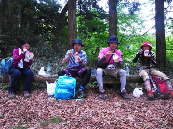 千早DAY 金剛山フラワートレッキング終了!_e0111396_23273559.jpg