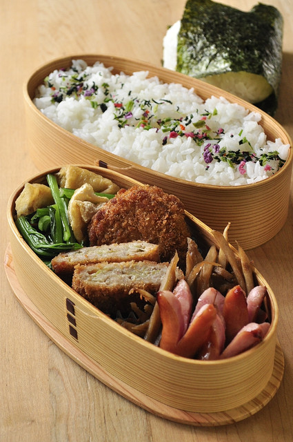 キャベツメンチ弁当_b0171098_8415245.jpg