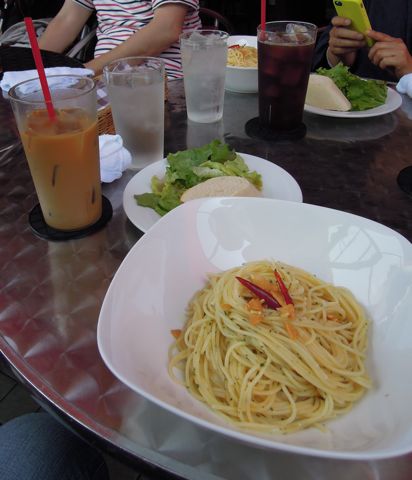 e0206433_1291317.jpg
