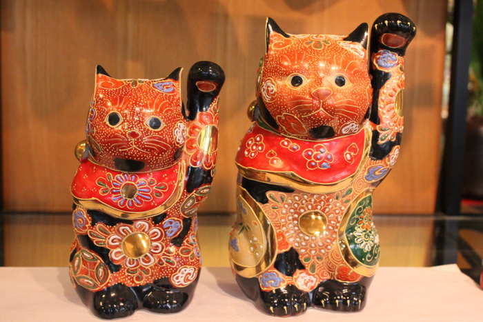 九谷焼の招き猫 : 九谷焼の北山堂 店長日記 九谷焼の招き猫 : 九谷焼の北山堂 店長日記