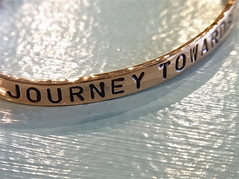 ブルーブルー メッセージバングル LIFE IS A JOURNEY GAIJIN MADE / JOURNEY バングル : Safari ブログ