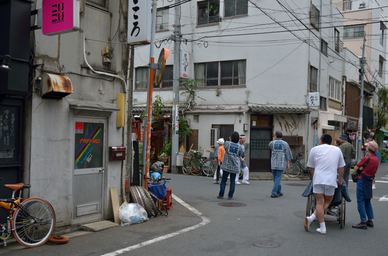 ちょっとだけ祭りの雰囲気_f0079061_2011180.jpg