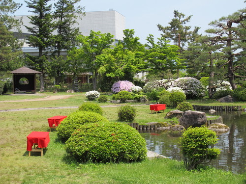 躑躅爛漫、上杉記念館庭園（１３）_c0075701_22313146.jpg