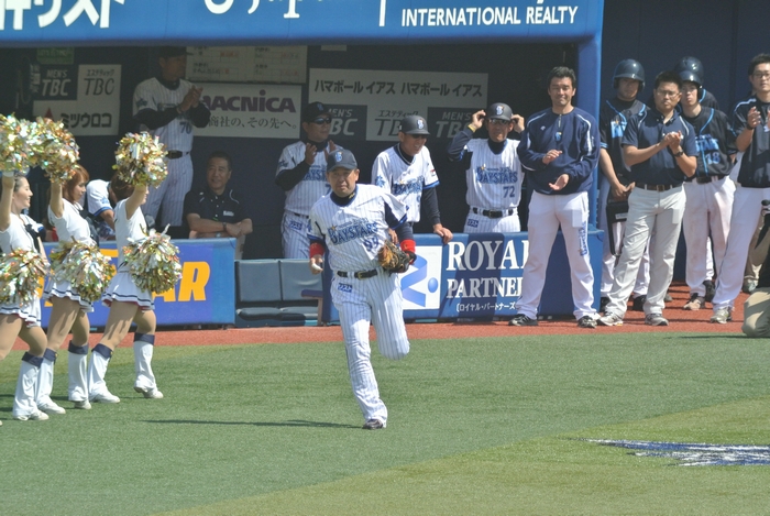  2012年5月19日、ハマスタで交流戦マリーンズVSベイスターズ その2_e0089232_143604.jpg