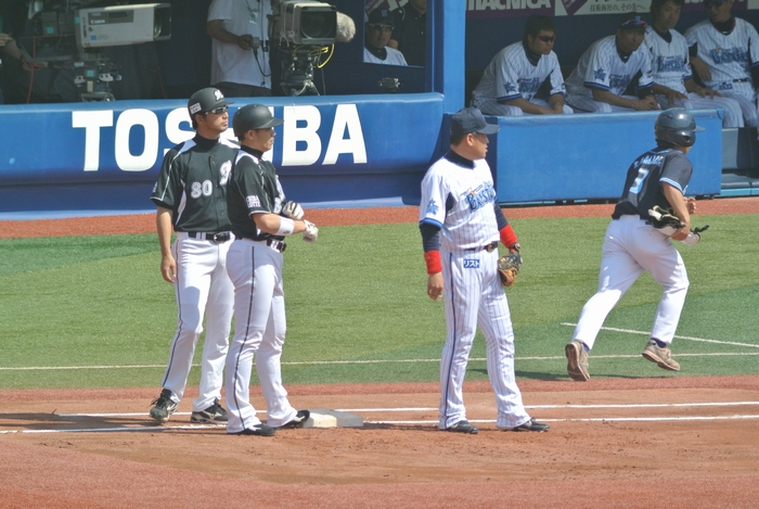  2012年5月19日、ハマスタで交流戦マリーンズVSベイスターズ その2_e0089232_14414155.jpg