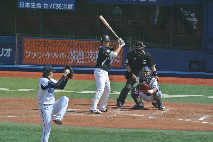  2012年5月19日、ハマスタで交流戦マリーンズVSベイスターズ その2_e0089232_14443019.jpg