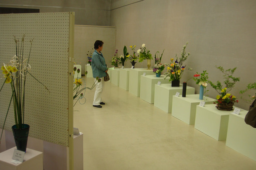 いけばな展_e0226943_23535065.jpg