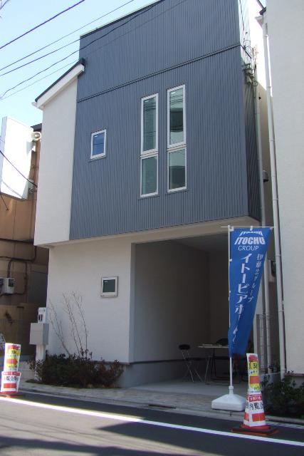 スカイツリー近くの新築戸建て!_b0246953_17483263.jpg