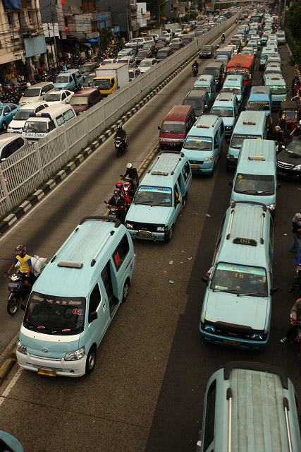 Arrival in Indonesia / photo by Yam_b0149365_531425.jpg