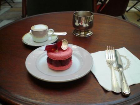 バラ香るライチクリームのムース_b0080287_2164010.jpg