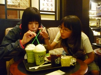 スタバで娘と女子会→ベースケースアート第2弾。_e0188087_04364.jpg