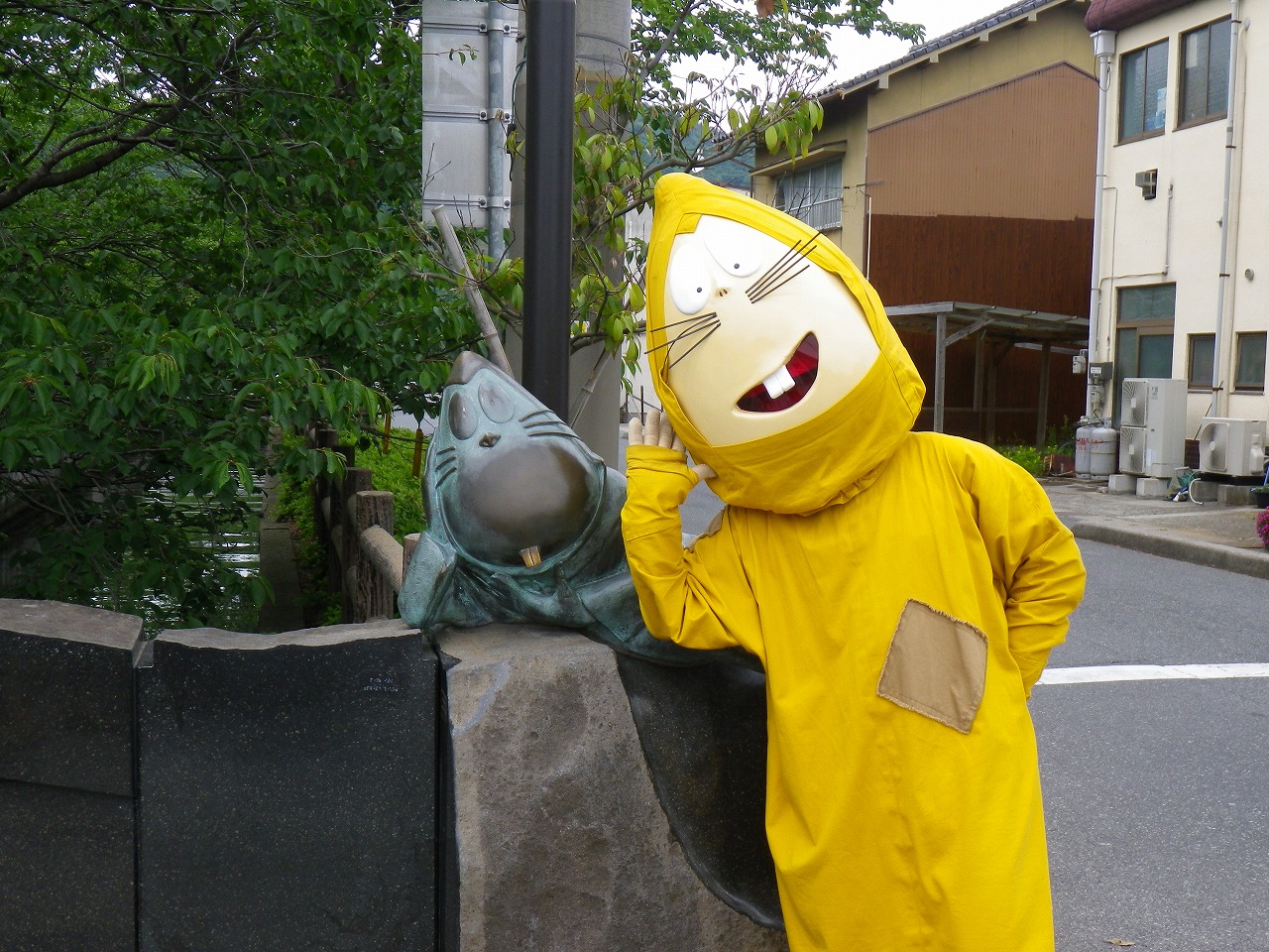 e0205502_2293438.jpg