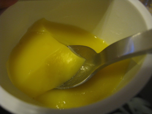 7D Mangoes マンゴープリン_c0212604_19113343.jpg