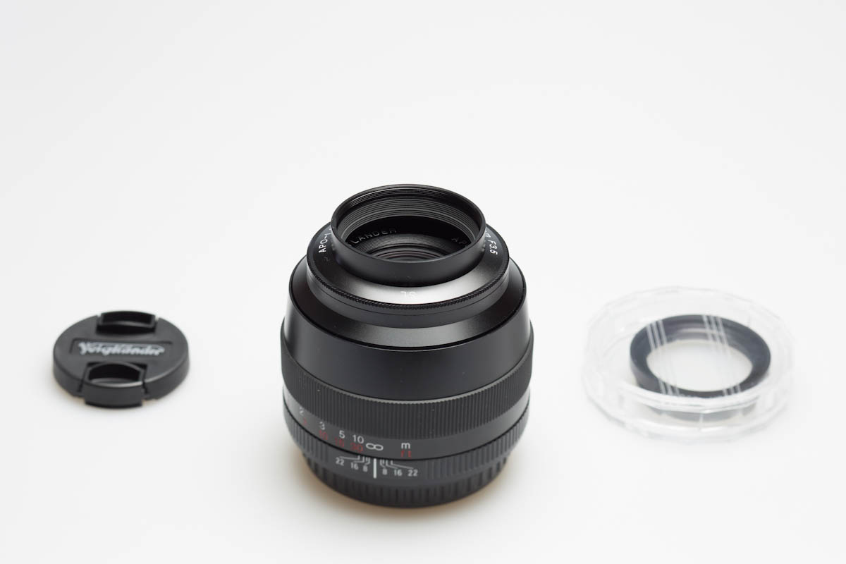 Voigtländer APO-LANTHAR 90mm F3.5 SL II Close Focus : 海辺で Voigtländer APO-LANTHAR 90mm F3.5 SL II Close Focus : 海辺で