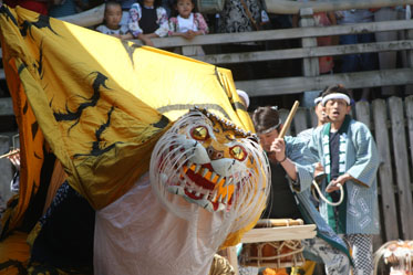 桜山神社例大祭と六魂祭_f0147037_2333595.jpg