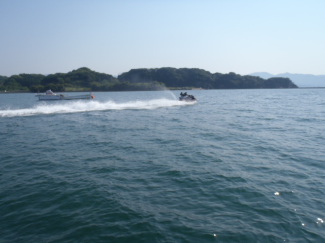 海はやっぱい楽しか~♪_a0077071_16147100.jpg