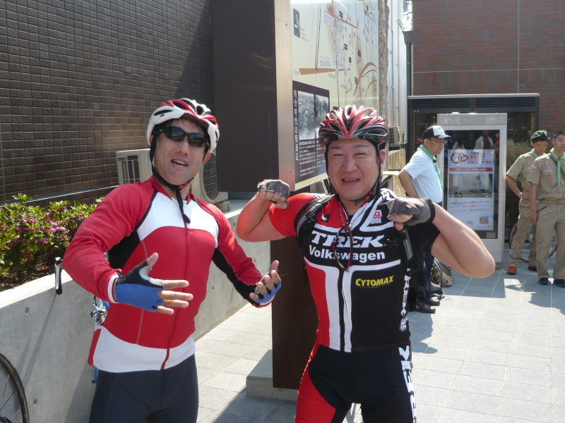 先輩後輩お笑いコンビと行く激走、そして爆笑サイクリング！－箕面～野間～一庫～川西_e0138081_1824936.jpg
