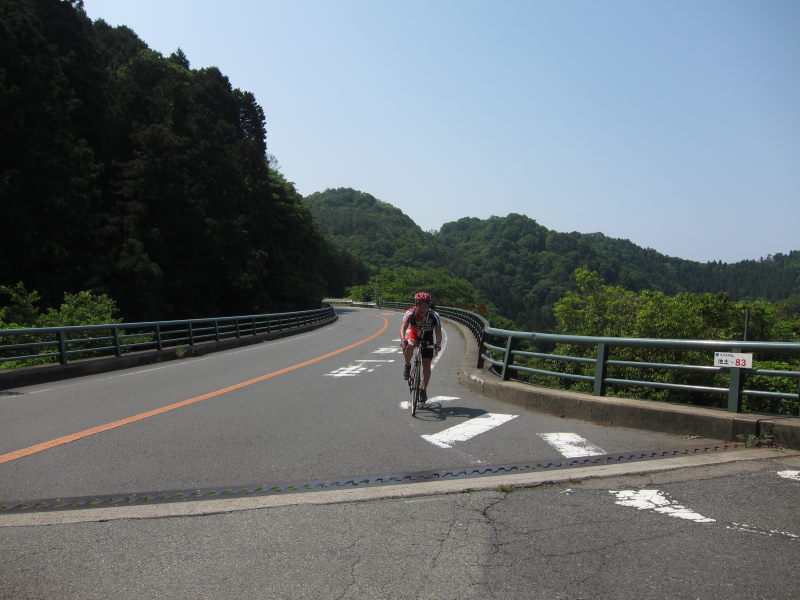 先輩後輩お笑いコンビと行く激走、そして爆笑サイクリング！－箕面～野間～一庫～川西_e0138081_18383294.jpg