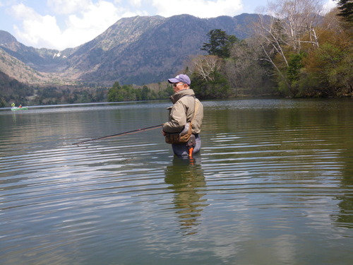 Lake yunoko_a0119562_2335988.jpg