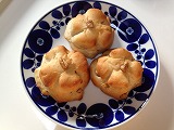 おいしいよ!と書いていたぶどう、まだ硬かったです。_d0240469_15331375.jpg