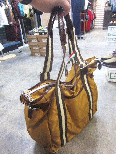 Orobianco 各種TOTE BAG ・・・ ON にOFF に使えるBAG ♪_d0152280_2342153.jpg