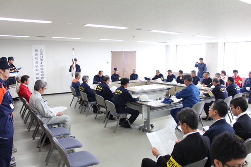 防災意識の向上と災害時の連携を確認　十和田市総合防災訓練_f0237658_1133754.jpg