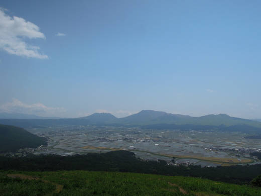 黒豚屋さんと阿蘇山。_d0195183_2237014.jpg