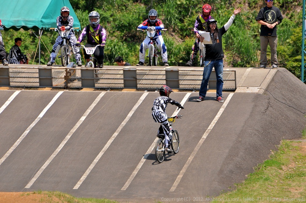 2012 　5月上越遠征日記VOL2：5月２７日（日曜日）JBA-R2の風景_b0065730_12324771.jpg
