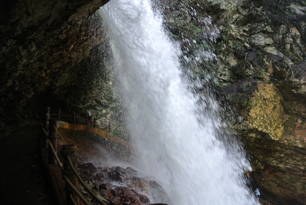 今月の一枚：：雷滝　5.2012_d0170835_22281561.jpg