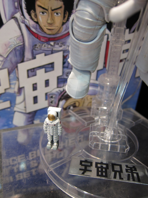 ライター第2段 「バンダイ 宇宙兄弟 1/10 ムッタ&アポEVAセット」レポートその2_c0166765_2327864.jpg