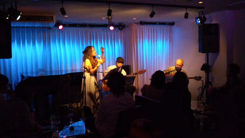 土曜日 今日のlive♪_b0115606_11152793.jpg