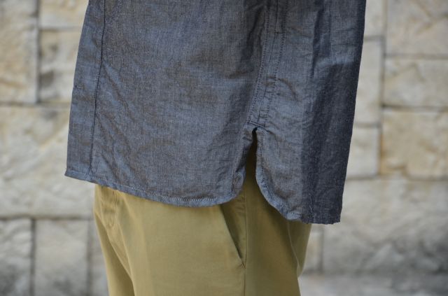 white mountaineering/Cotton Ramie Chambray Half-Sleeve Flower Camouflage Print Shirt -_d0158579_1114862.jpg