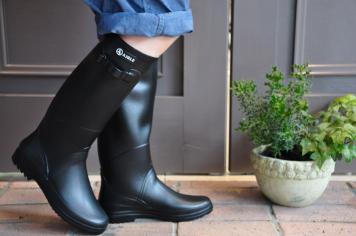 朝から雨ということは・・・AIGLE_e0127399_17192892.jpg