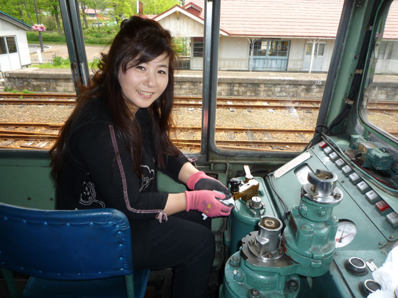 アカシアまつりに向けて　　〜 小坂鉄道保存準備室_e0162117_291028.jpg