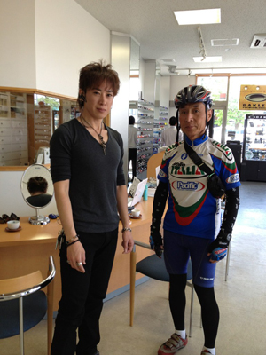 OAKLEY FASTJACKET O.C.E(オークリーファストジャケット カスタムアイウェア)開始!_c0003493_1012308.jpg