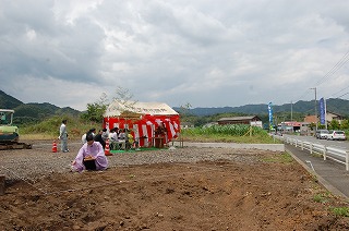 ザ・ビルドインガレージの家　地鎮祭レポ_b0082242_87912.jpg