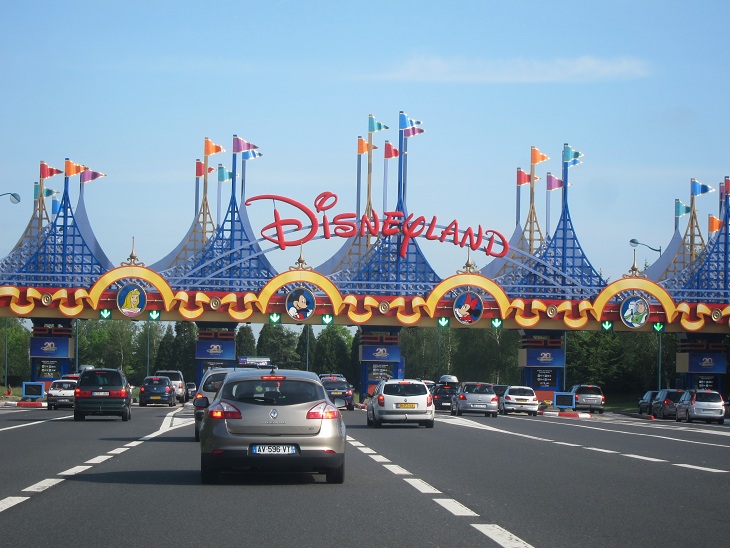 フランス旅行 ３日目ディズニーランドパリその１ オランダだより