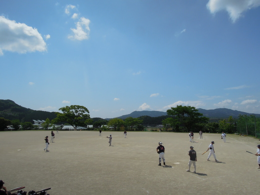 ソフトボール大会。_d0195183_0181266.jpg