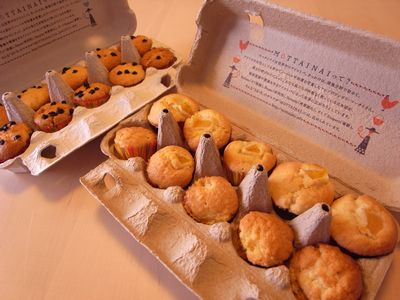 MOTTAINAIたまごのパック活用法(その2)差し入れミニマフィン_e0105047_11521557.jpg