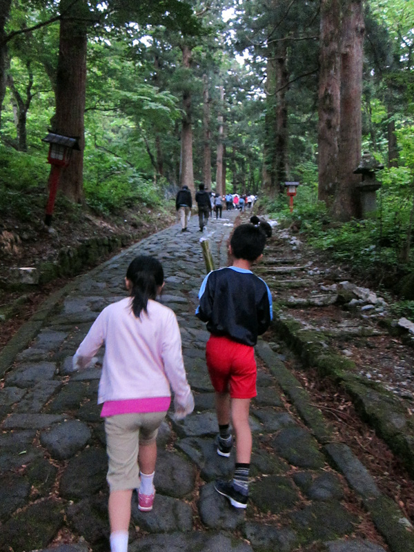 大山夏山開き前夜祭たいまつ行列2012！_d0141173_6442237.jpg