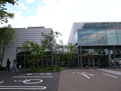 蔦屋書店_c0220592_14205161.gif