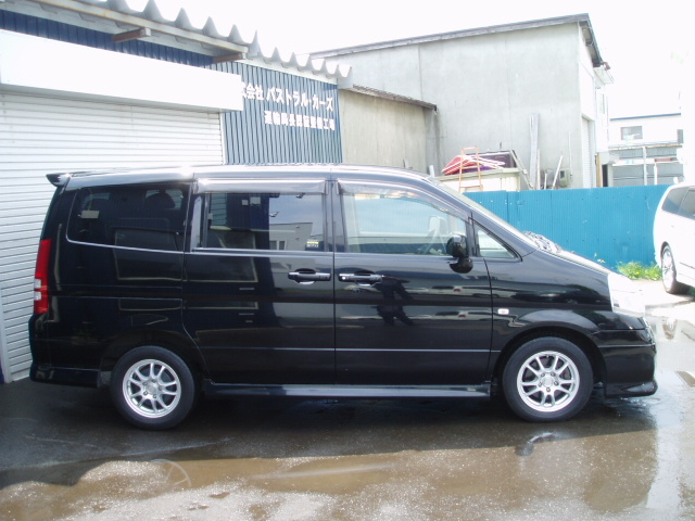 ☆在庫車セレナ・ノアにアルミ装着しました!!☆(新川店)_c0161601_1922862.jpg