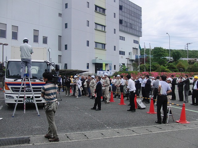 災害ガレキの試験焼却が始まりました_f0141310_76224.jpg